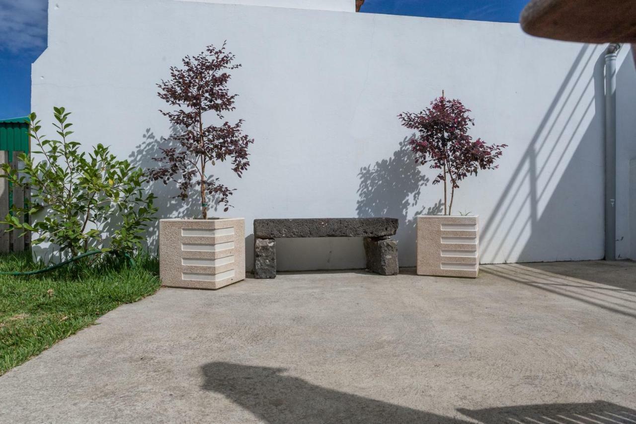 Surf Beach_Santa Barbara Secret Gardens Ribeira Grande Exterior foto