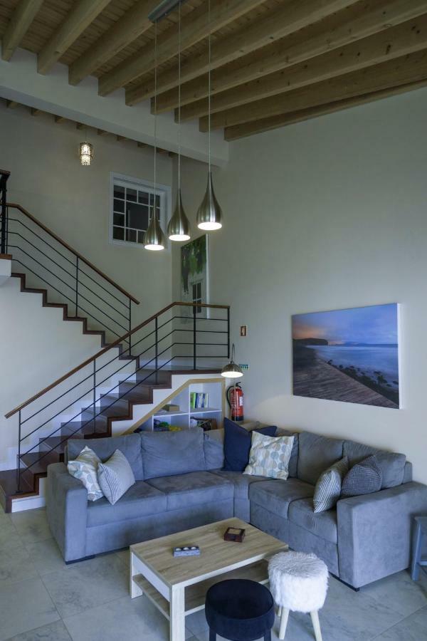 Surf Beach_Santa Barbara Secret Gardens Ribeira Grande Exterior foto